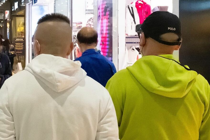 Photographer Goes Out On The Streets Of Hong Kong Capturing Everyday Coincidences