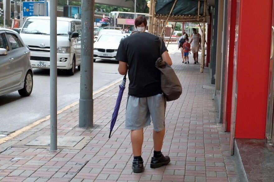 Photographer Goes Out On The Streets Of Hong Kong Capturing Everyday Coincidences