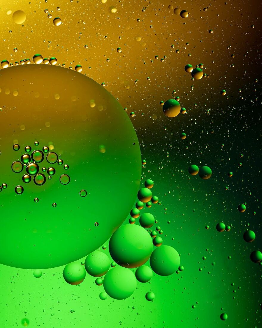 Photographer Makes Amazing Images Using Water Drops