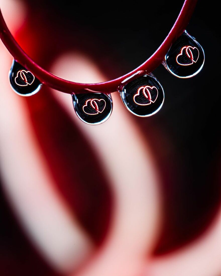 Photographer Makes Amazing Images Using Water Drops