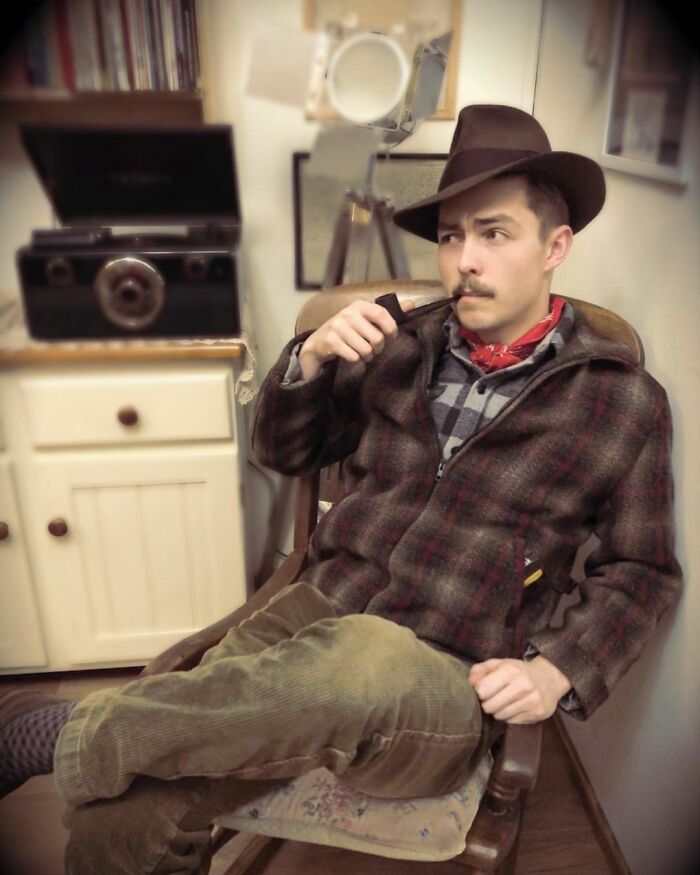 This Young British Couple Lives Like It Was In The 1930s