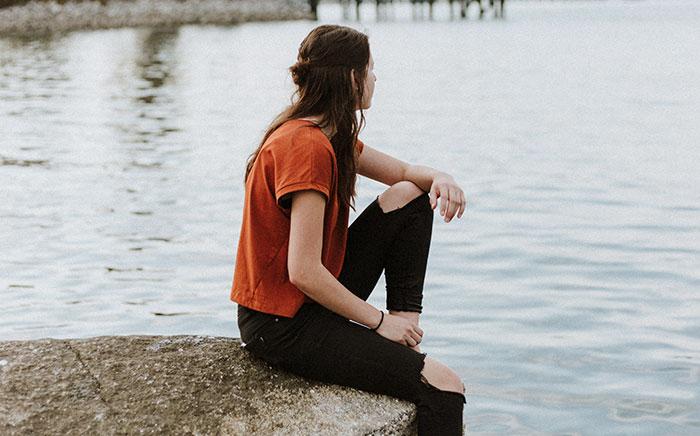 Someone Asks People What They Think Is Easier If You're Unattractive, And Here Are 23 Eye-Opening Answers