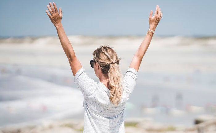 Someone Asks People What They Think Is Easier If You're Unattractive, And Here Are 23 Eye-Opening Answers