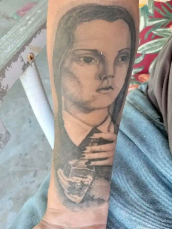 Found This While Scrolling Through A Dating Site!!!