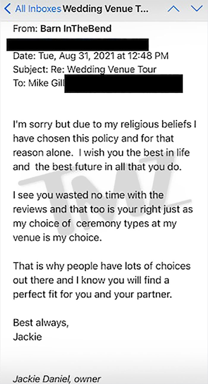 Couple Exposes Wedding Venue That Rejected Them Because They Are Gay And It Backfires Couple Exposes Wedding Venue That Rejected Them Because They Are Gay And It Backfires