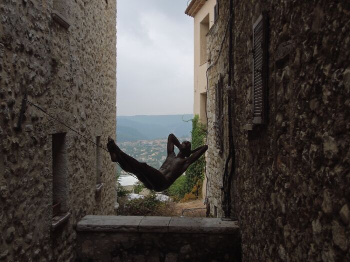 This Is A Sculpture In A Town In France