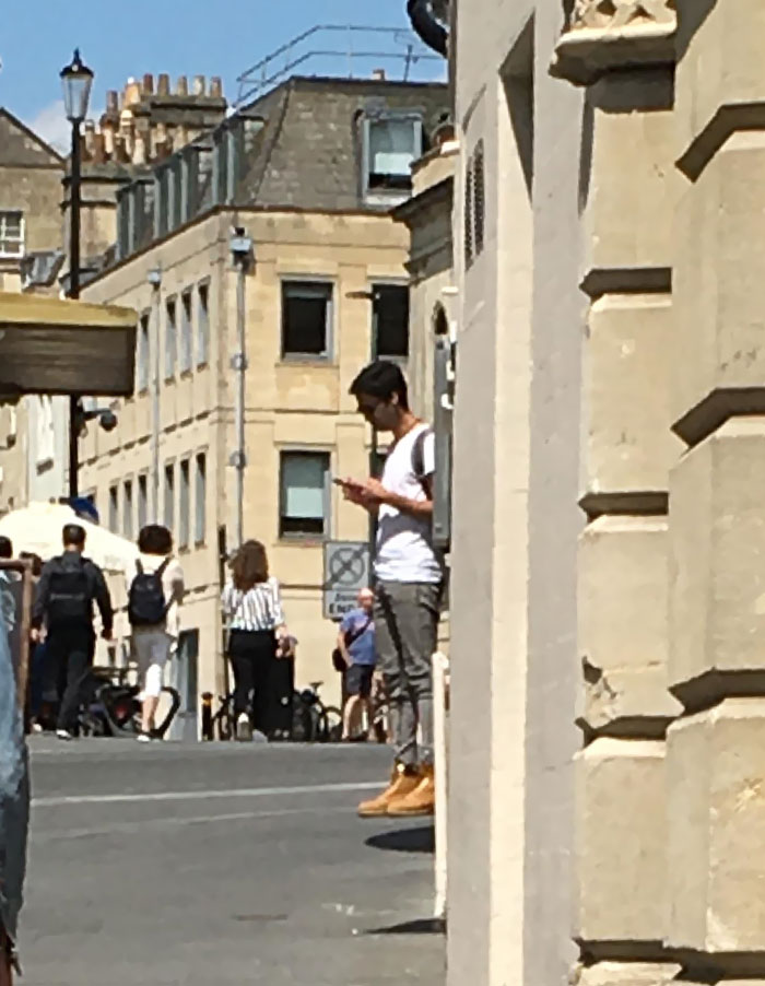 Shadow And Slope Makes It Look Like He’s Floating