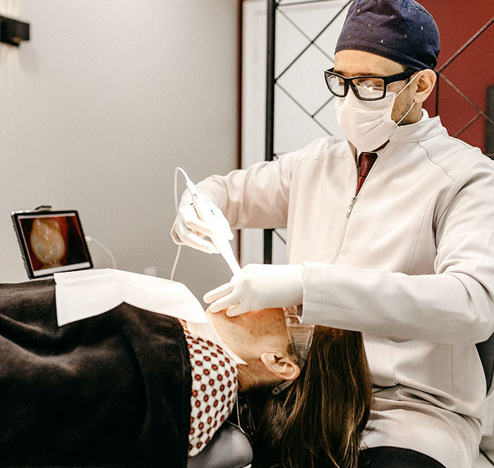 20 Cosas que los millennials "han arruinado" o "hacen mal", según los boomers