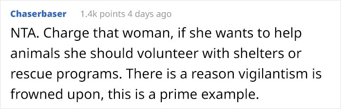 Stranger Mistakenly Tries To Liberate Guy's Muzzled Dog Due To Believing It's Animal Cruelty Stranger Mistakenly Tries To Liberate Guy's Muzzled Dog Due To Believing It's Animal Cruelty
