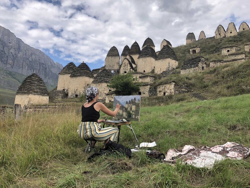 The Artist-Traveler Conquers The Mountain Peaks! (9 Amazing Pics!)