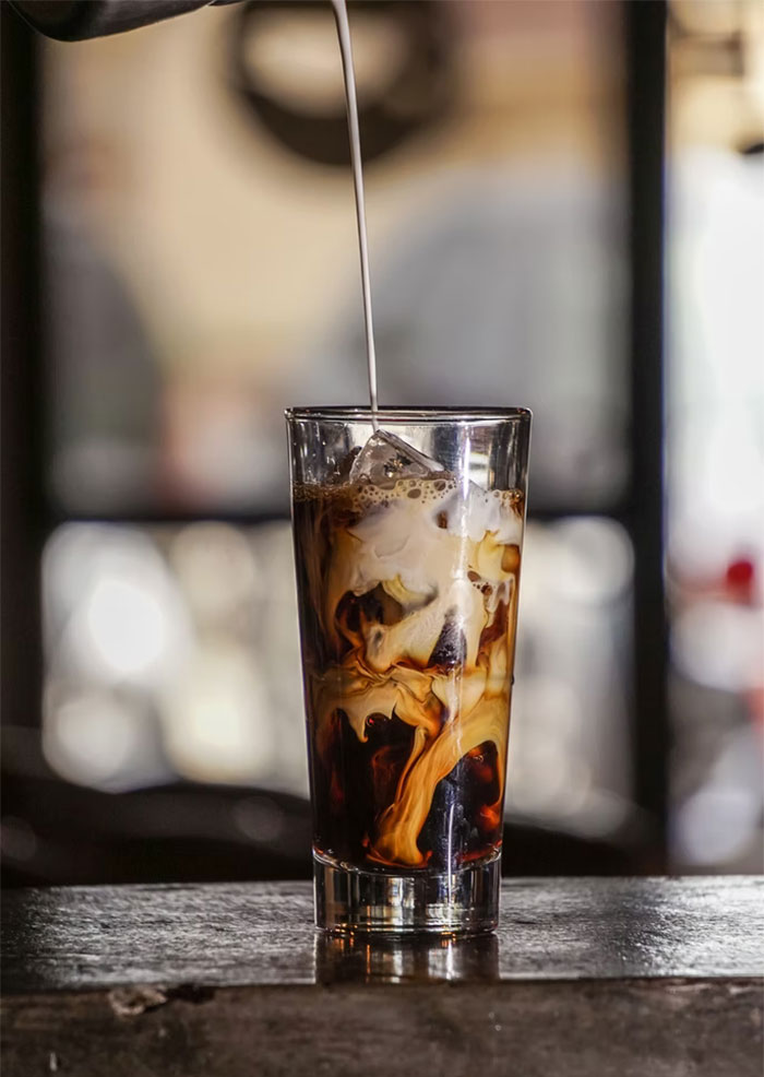 35 Restaurant Workers Share Their Most Memorable And Weird Customer Requests