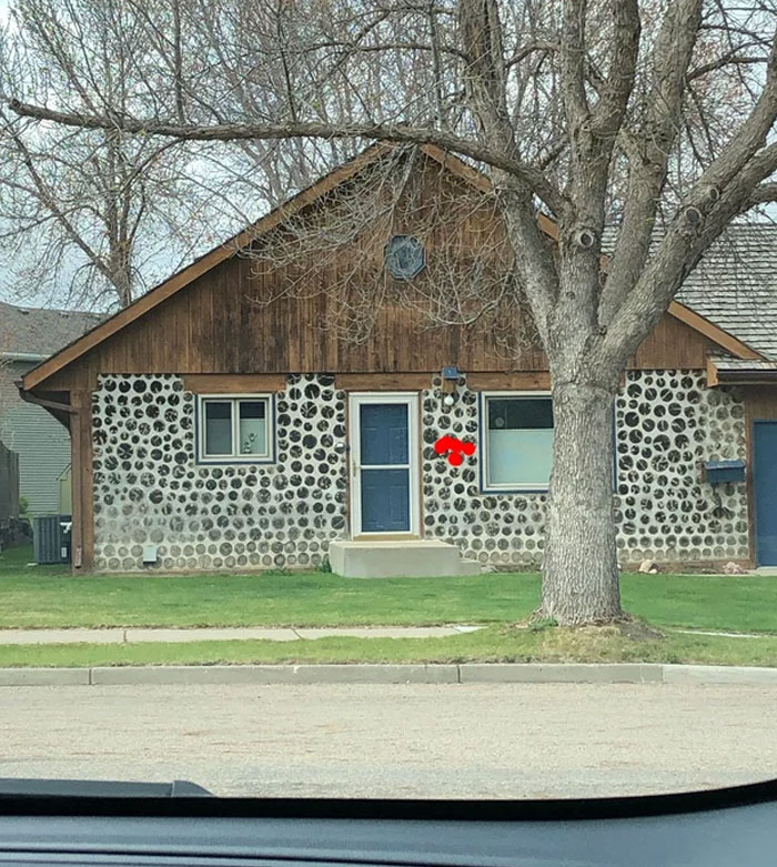 This House's Siding