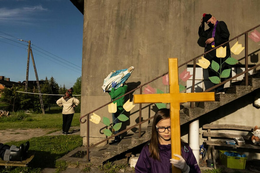 Untitled By Szymon Lewinski