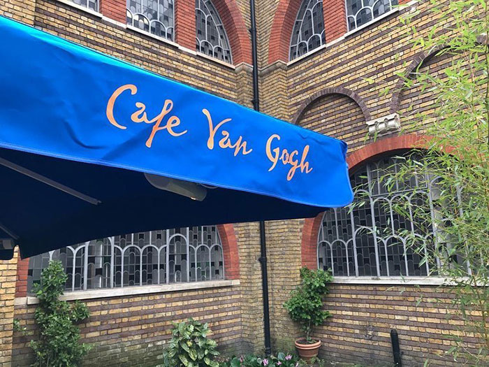 Customer Rates A Vegan Café With One Star Because They Didn't Have 'Normal' Milk, The Owner Replies With A Witty Comeback Customer Rates A Vegan Café With One Star Because They Didn't Have 'Normal' Milk, The Owner Replies With A Witty Comeback