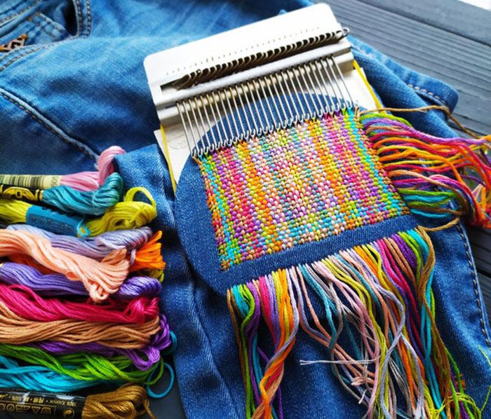 Colored Repair Of Old Jeans (28 Hooks)