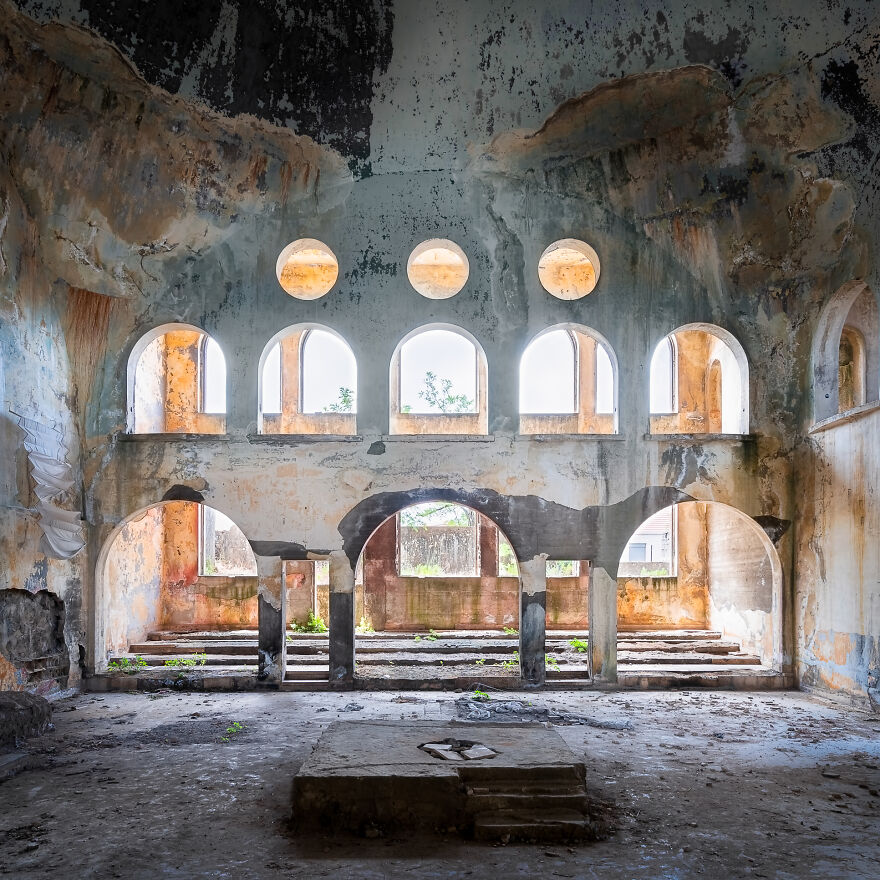 11 Photos Of The Abandoned Synagogue In Bhamdoun - Lebanon