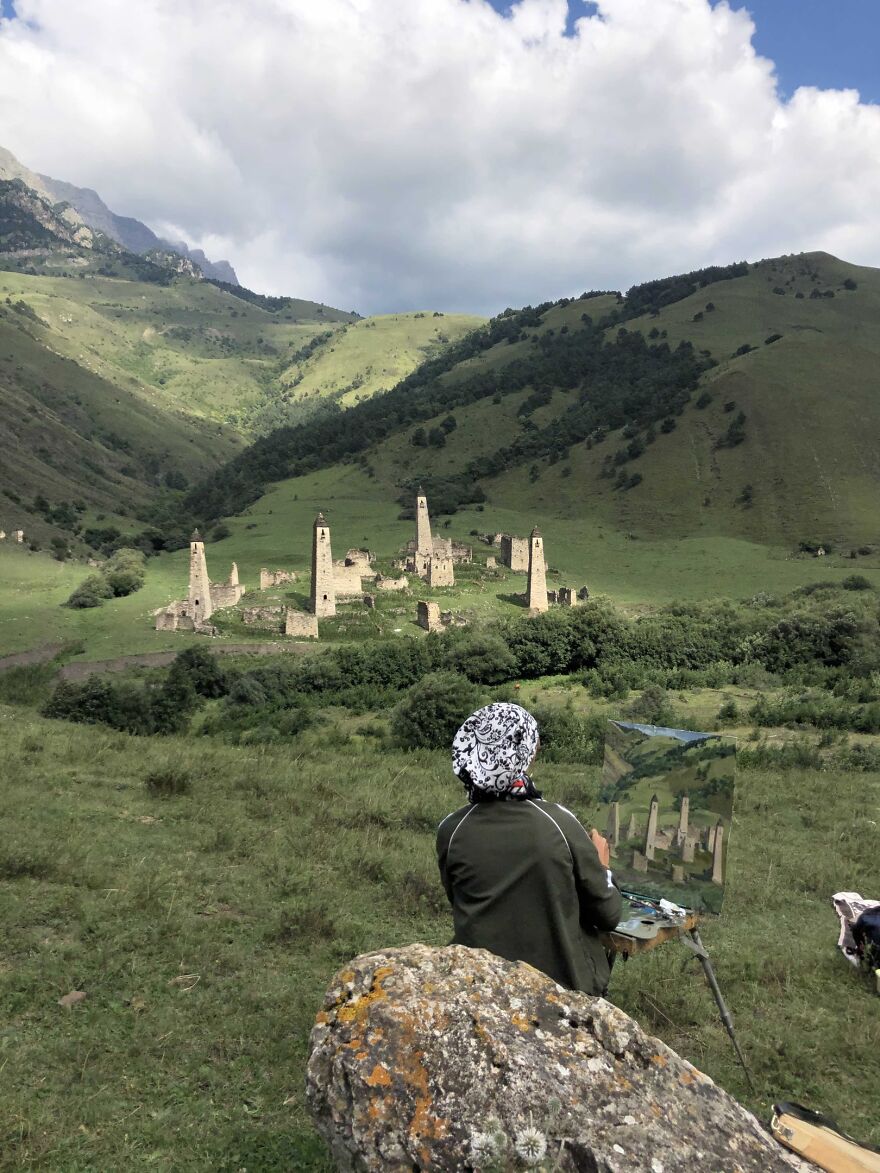 The Artist-Traveler Conquers The Mountain Peaks! (9 Amazing Pics!)