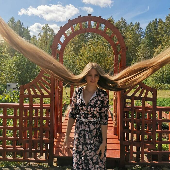 Disney&rsquo;s Tangled In Real Life: Woman Shows What Happens When You Don&rsquo;t Cut Your Hair For 23 Years