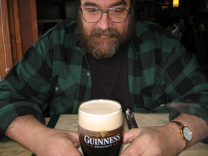 A Member Of This Online Group Asked "Without Mentioning Your Country’s Name, Which Brand Identifies Where You’re From?", And Here Are 30 Of The Most Interesting Answers