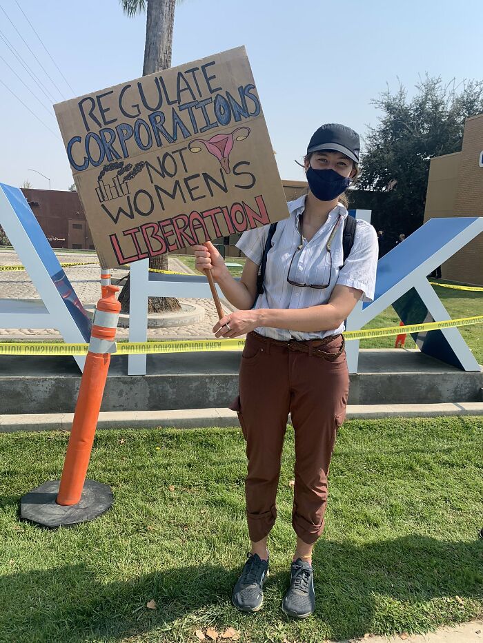 Abortion-Law-Signs-Demonstrations