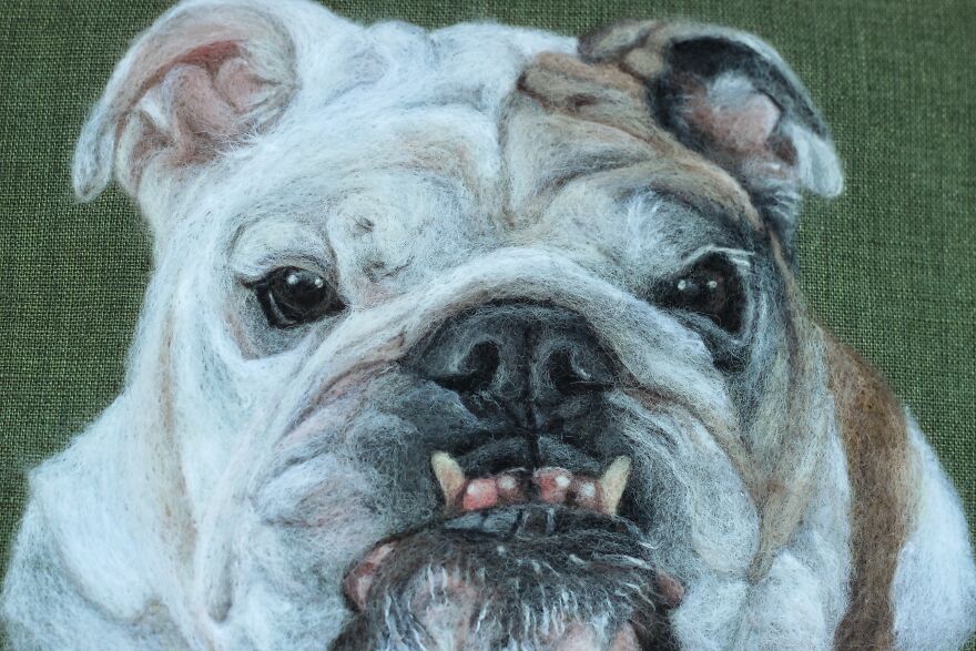 In My Hands The Wool Comes To Life!