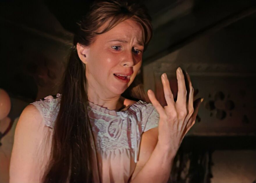 What Would Your Favorite B&w Horror Movie Look Like In Color?