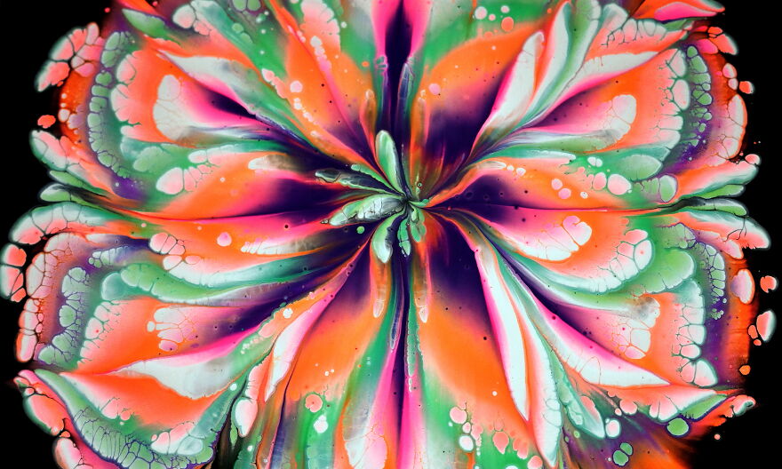 Halloween Flower ~ Painting With Acrylics And Napkin ~ Reverse Flower Dip