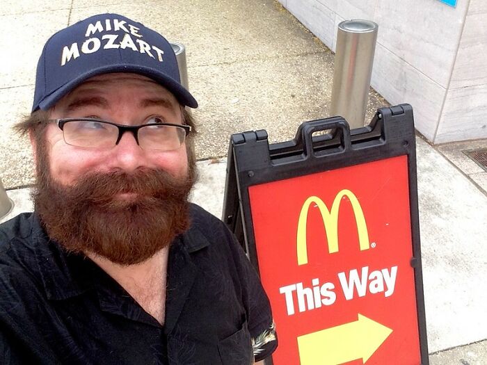 A Member Of This Online Group Asked "Without Mentioning Your Country’s Name, Which Brand Identifies Where You’re From?", And Here Are 30 Of The Most Interesting Answers