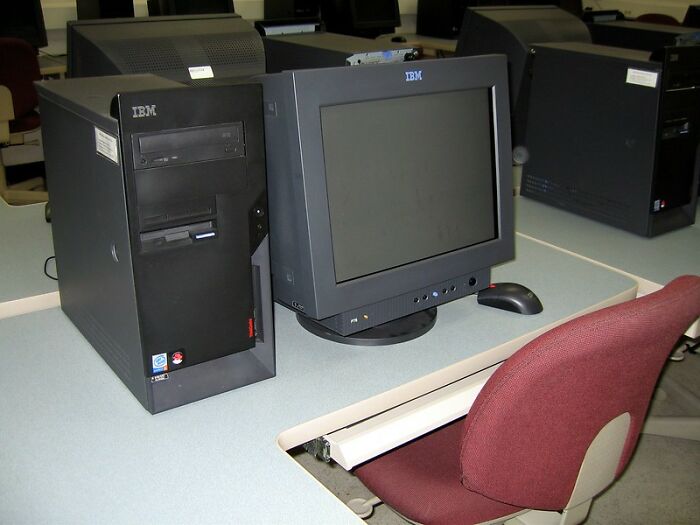 30 Times When IT Workers Couldn’t Resist Face-Palming At The Requests They Got, As Shared In This Online Group