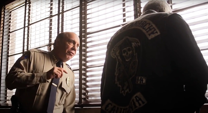 26 TV Shows That Don’t Deserve The Praise They Get, As Pointed Out By Folks In This Online Group