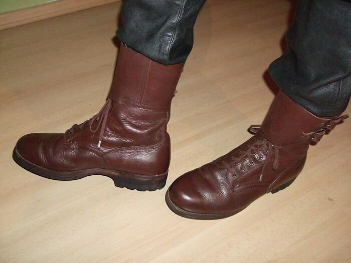 29 Outdated Words And Phrases Some Older Folks Use That Puzzle Millennials And Gen Zers In This Online Group