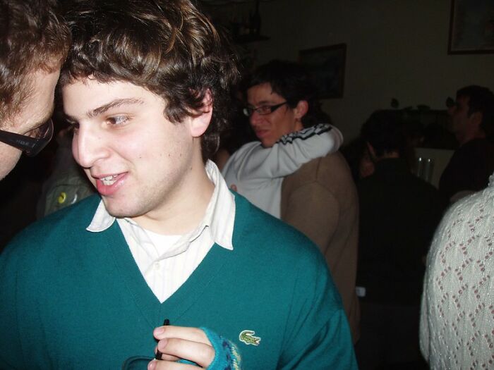 A Member Of This Online Group Asked "Without Mentioning Your Country’s Name, Which Brand Identifies Where You’re From?", And Here Are 30 Of The Most Interesting Answers