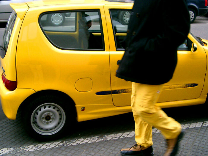 29 Outdated Words And Phrases Some Older Folks Use That Puzzle Millennials And Gen Zers In This Online Group