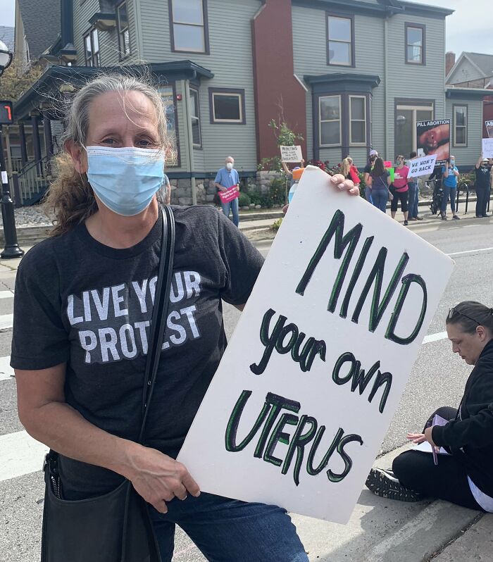 Abortion-Law-Signs-Demonstrations