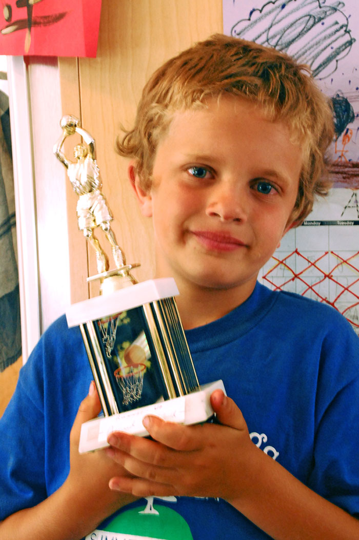 "It Gets Better": 30 Lies People In This Online Group Convinced Themselves To Believe In To Feel Better About Life