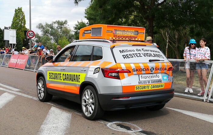 A Member Of This Online Group Asked "Without Mentioning Your Country’s Name, Which Brand Identifies Where You’re From?", And Here Are 30 Of The Most Interesting Answers