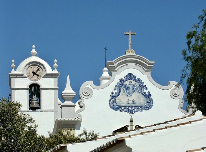 "It Gets Better": 30 Lies People In This Online Group Convinced Themselves To Believe In To Feel Better About Life