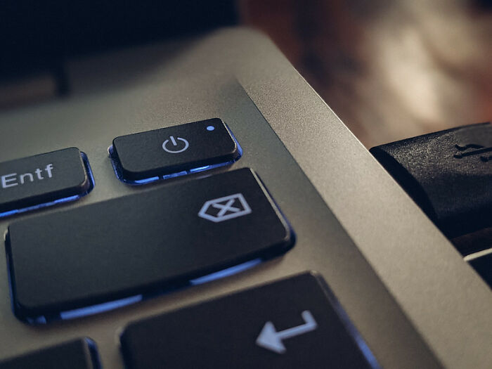 30 Times When IT Workers Couldn’t Resist Face-Palming At The Requests They Got, As Shared In This Online Group