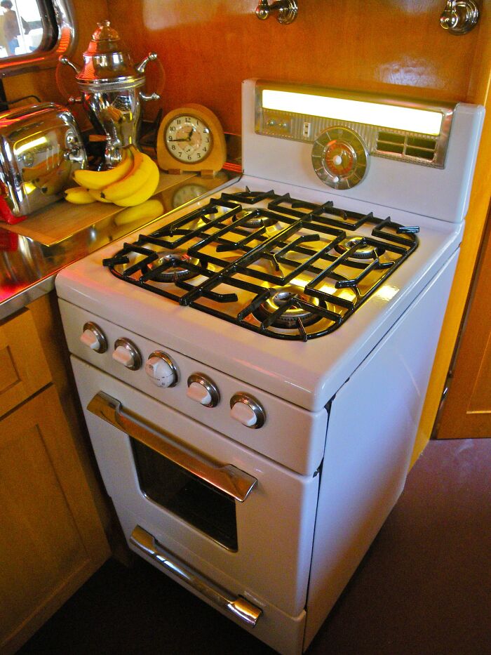 30 Times When IT Workers Couldn’t Resist Face-Palming At The Requests They Got, As Shared In This Online Group