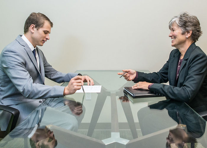 35 People Who Walked Out In The Middle Of Job Interviews Share Why They Did It