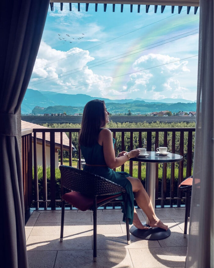 As If The Day Wasn't Beautiful Enough, Time To Ruin It With A Big Giant Fake Rainbow