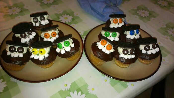 First Attempt At Making Some Halloween Themed Cupcakes. Everything Went Better Than Expected