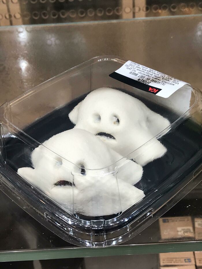 Swedish Halloween Cookies “Spöken” (Ghosts)