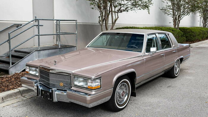 Cadillac Brougham