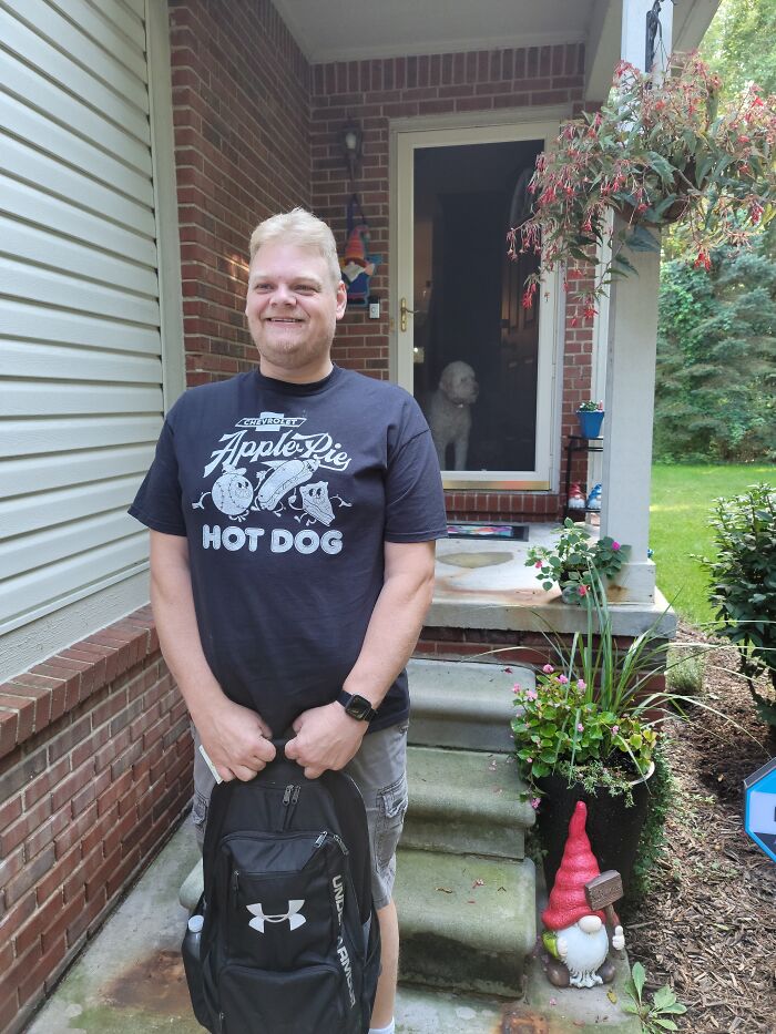 48-Year-Old And Finally Went Back To School After Graduating Highschool 30 Years Ago