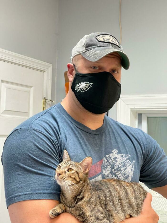 I Work At A Local Animal Shelter. Iris Wouldn't Let Me Put Her Back Down During The Entirety Of My Shift