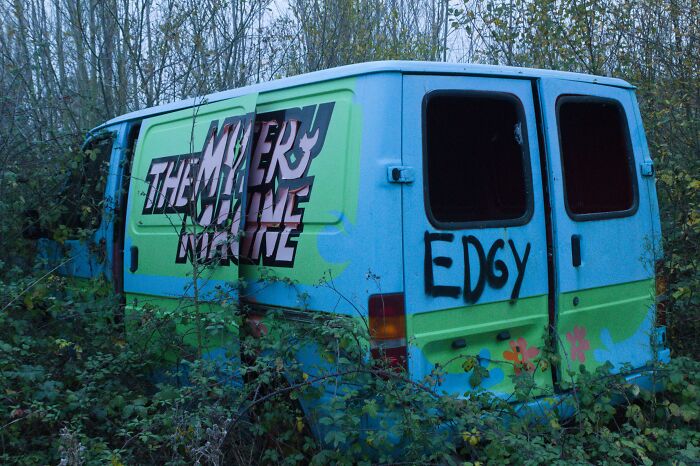 Scooby And The Gangs Abandoned Van