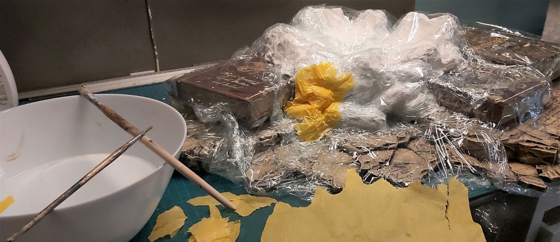 I Created Dragon Book Lamp To Try Out Some New Techniques