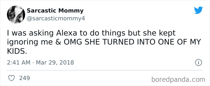 Alexa-Siri-Funny-Parenting-Tweets