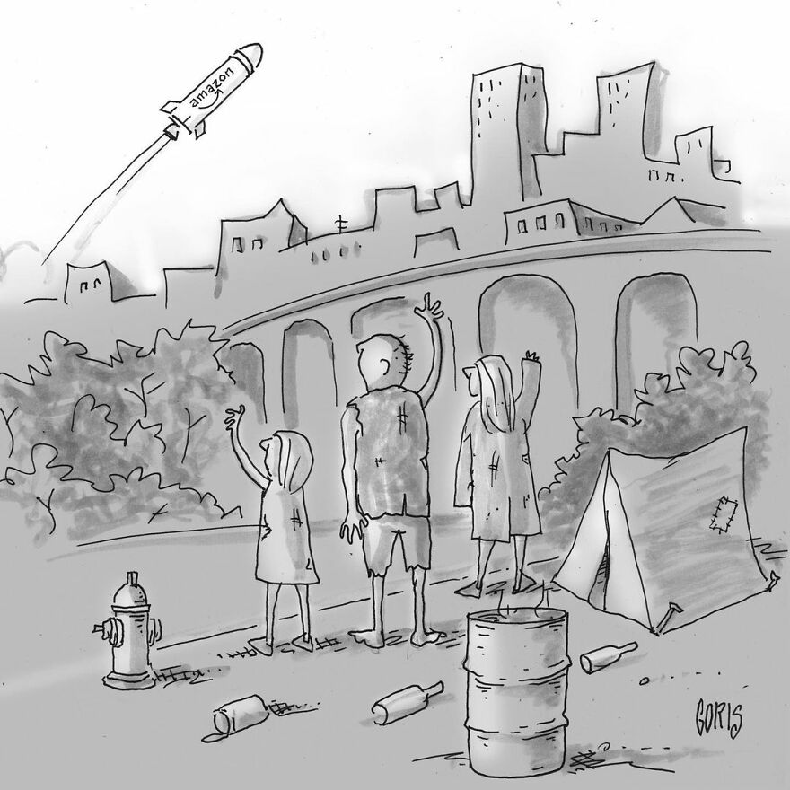 Artist Makes Random Comics About The Things That Happen Around Him